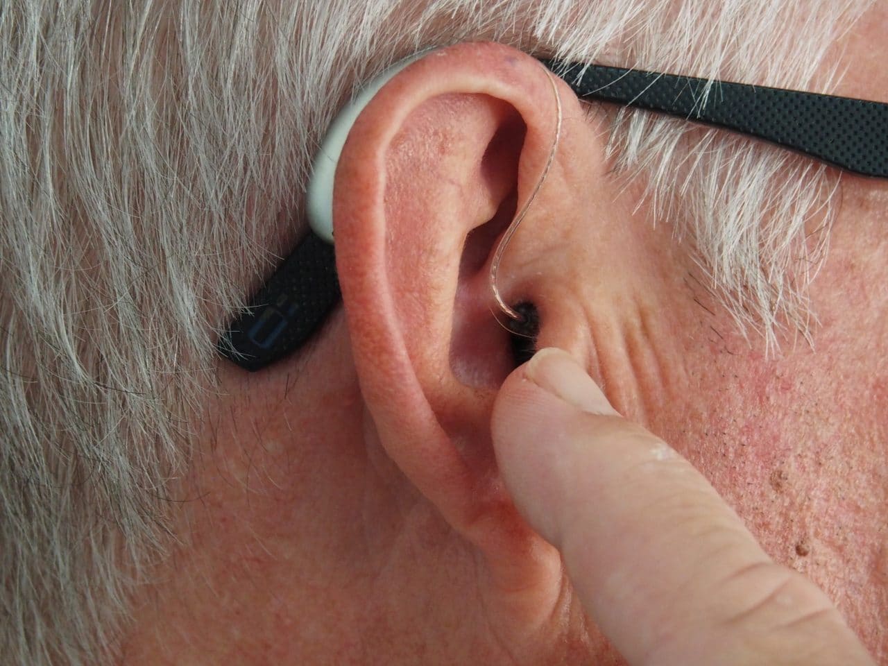 What to Know Before Buying Hearing Aids